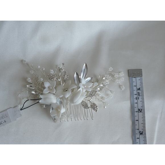 Pearl Floral Hair Comb: Ivory Flower Bridal Wedding Accessory